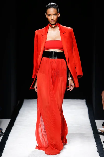 Look 31